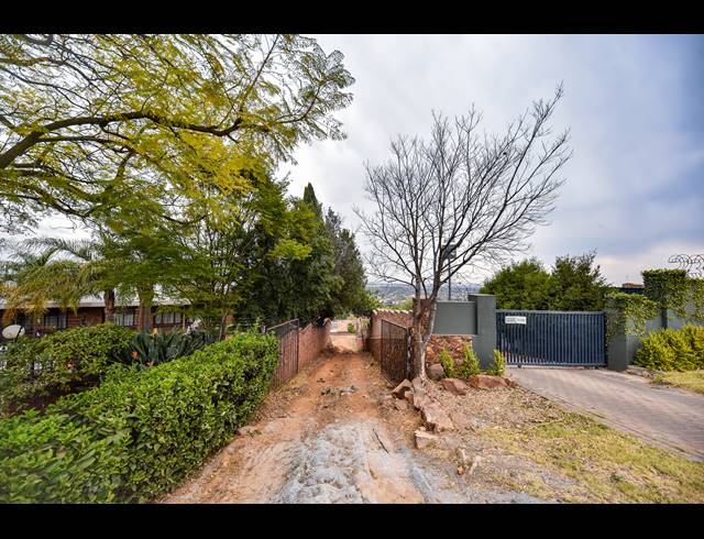 2,196M² VACANT LAND FOR SALE IN WATERKLOOF RIDGE